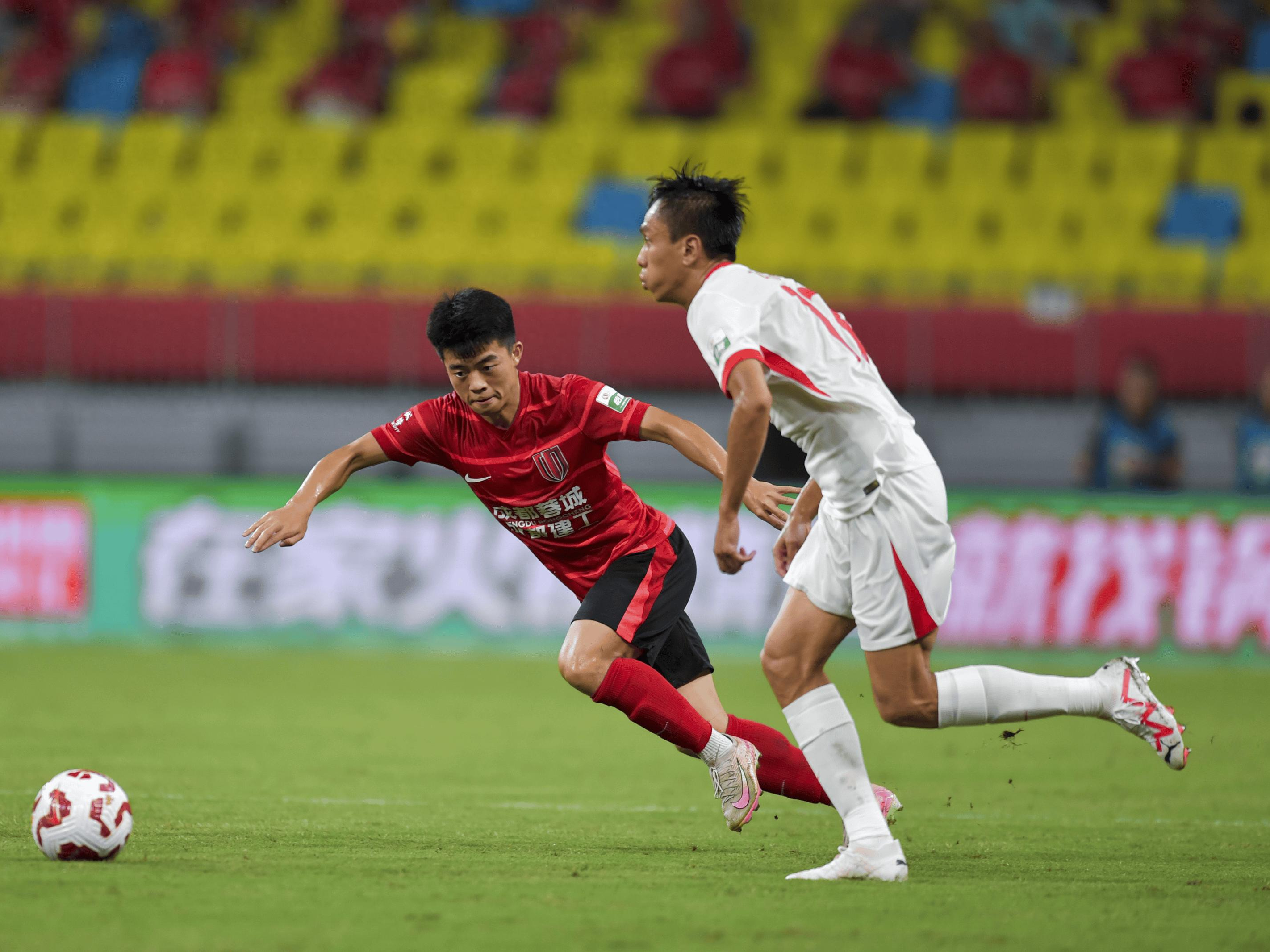 密集赛程来袭，面临严峻挑战(密集赛程来袭,面临严峻挑战的原因)